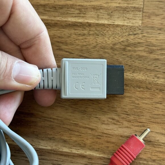 OEM AUTHENTIC Nintendo Wii Wii U RCA AV VIDEO COMPOSITE CABLE RVL-009 - Picture 5 of 6